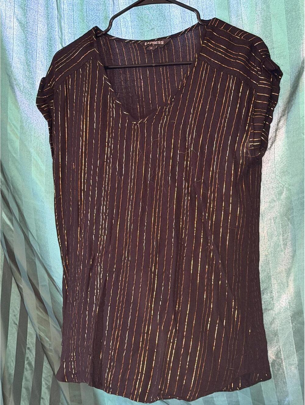 Express Women's Black and Gold Striped V-Neck Top - Size M